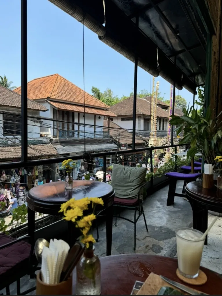 Lazy Cats Cafe 사진 3/5