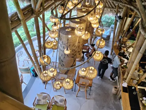 Tis Cafe