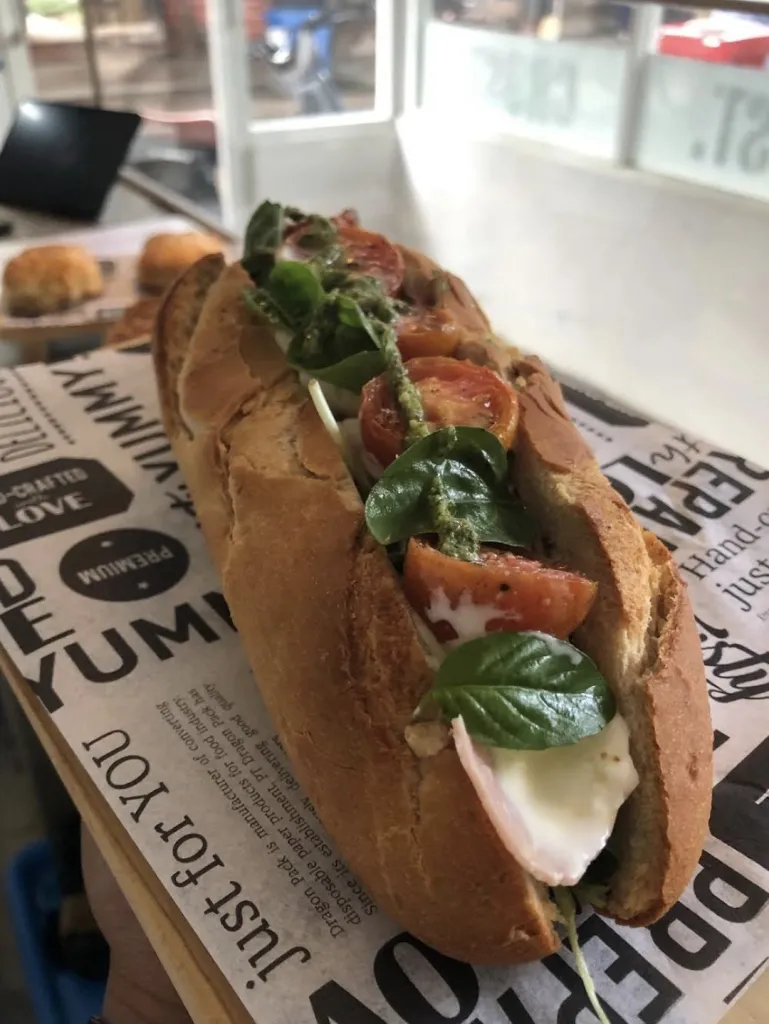 크러스트 델리 CRUST DELI & TAKEAWAY 사진 3/5