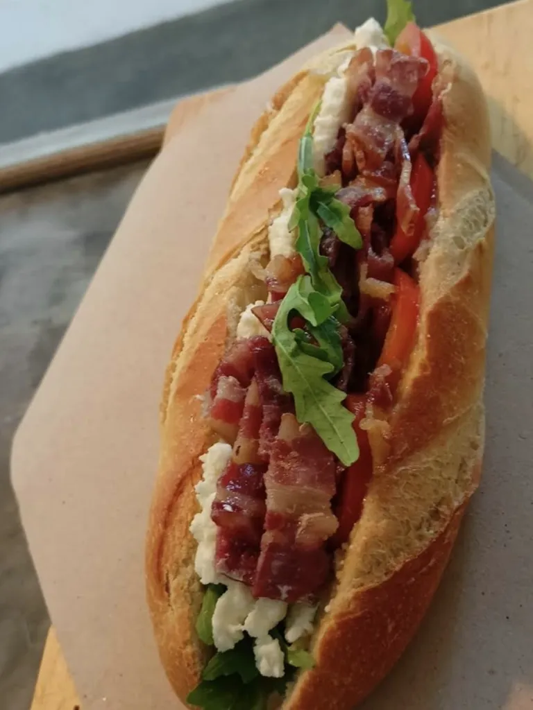 크러스트 델리 CRUST DELI & TAKEAWAY 사진 4/5