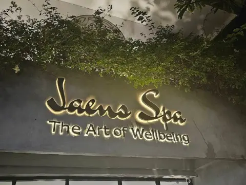옌즈스파 Jaens Spa Center Ubud