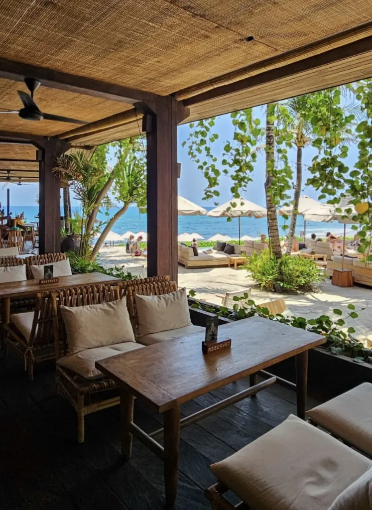 더 론 비치클럽 The Lawn Canggu Beach Club 사진 4/5