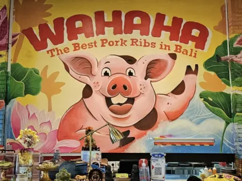 와하하 폭립 Wahaha Pork Ribs Jimbaran
