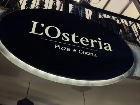 로스테리아 피자 우붓 L'Osteria Pizza e Cucina Ubud