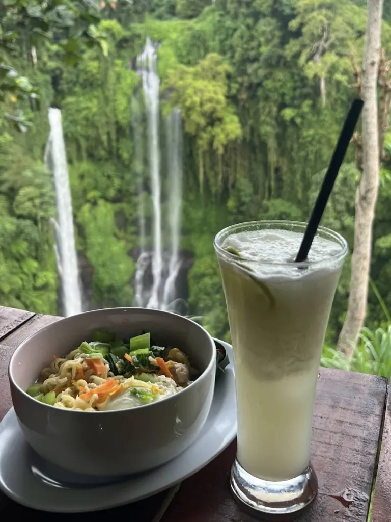 행잉 레스토랑 앤 바 Hanging Restaurant & Bar 사진 2/5
