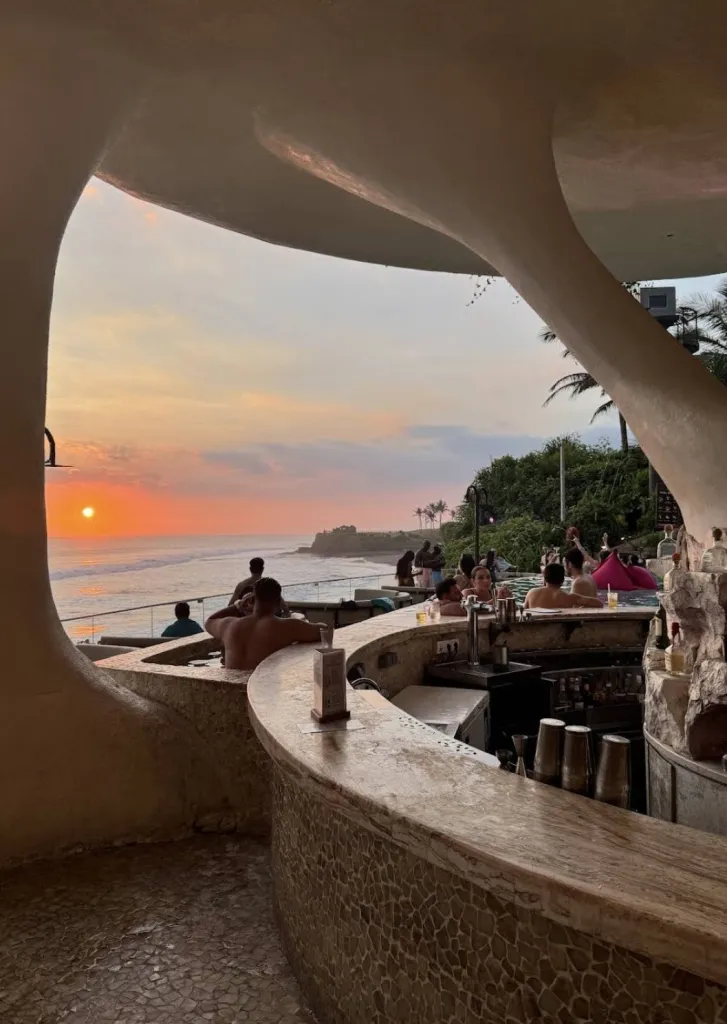 Luna Beach Club 사진 3/5