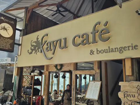 Kayu Cafe