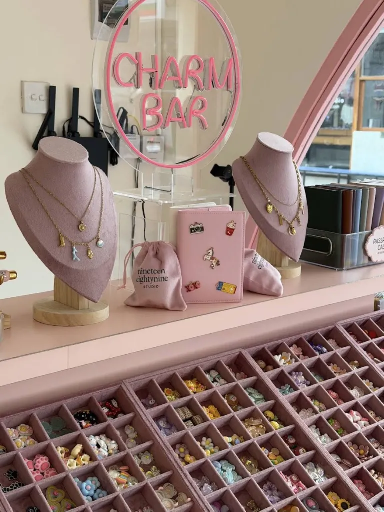 1989 STUDIO CHARM BAR | CANGGU 사진 2/5