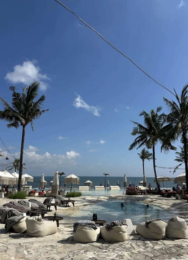 Mari Beach Club Bali 사진 3/5