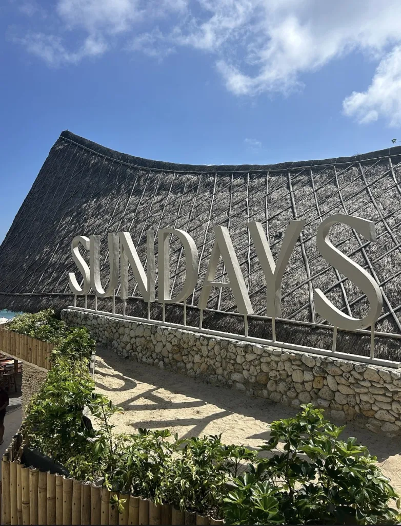 Sundays Beach Club 사진 1/5