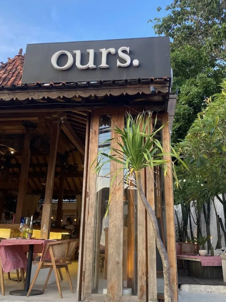 아워스 울루와뚜 Ours Uluwatu 사진 1/5