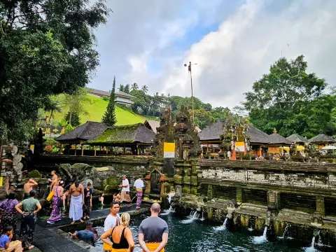 Tirta Empul Temple / Tirta Empul Temple Pura Tirta Empul