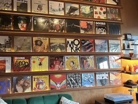 아날로그 울루와뚜 Analog Uluwatu | Cafe | Bar | Bistro
